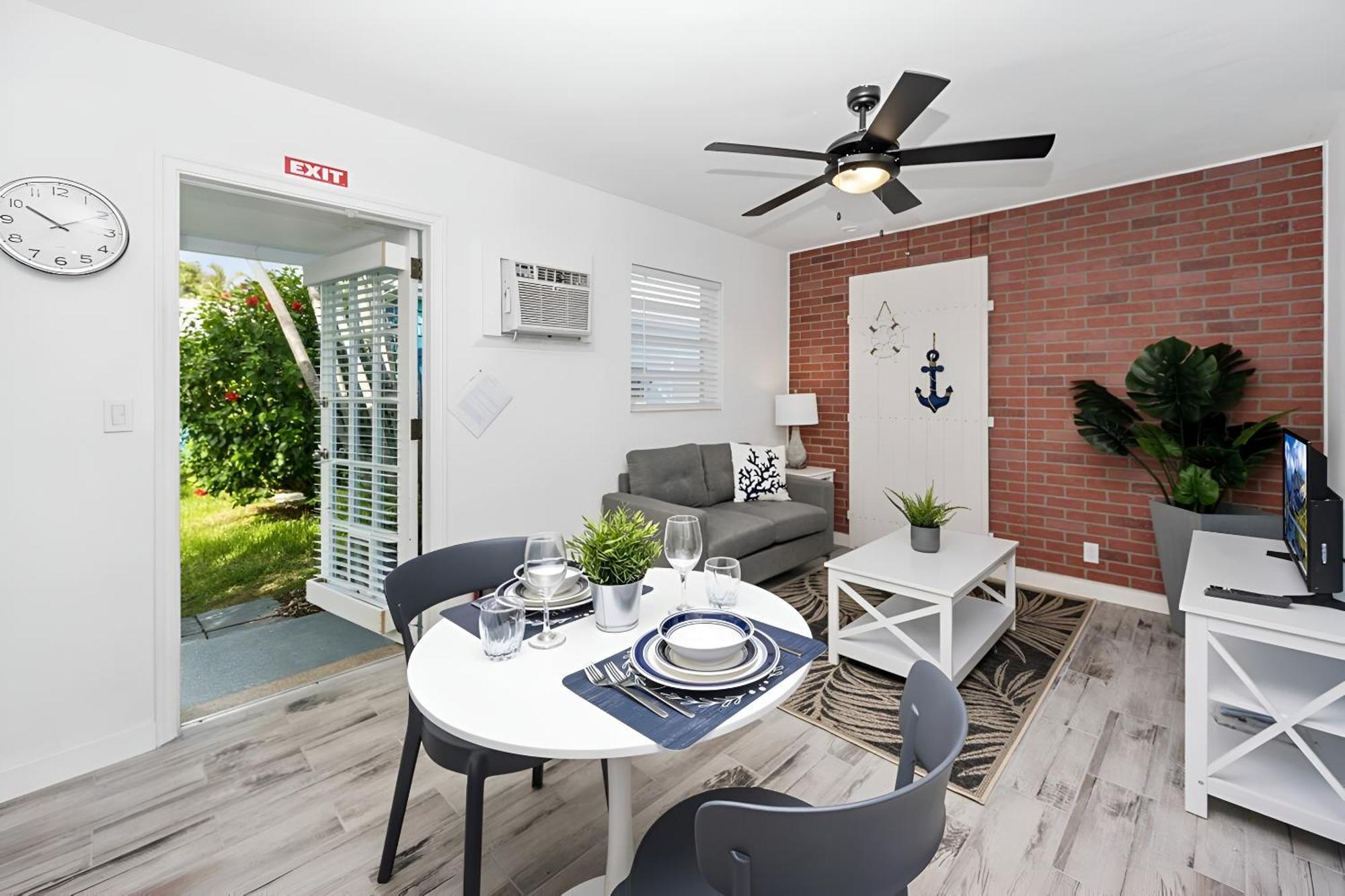 Luna Beach House Голливуд Экстерьер фото